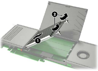 HP - Z Turbo Drive Quad Pro - Installing additional M.2 modules - Step 7 Installing additional M.2 modules - Step 7