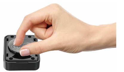 Vantrue - Element 1 - Replacing the remote control battery - Step 2 Replacing the remote control battery - Step 2