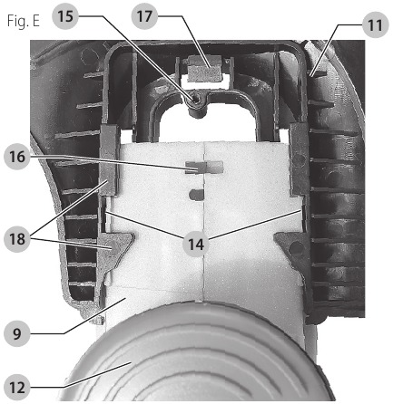 Black & Decker - GH900 - Attaching the Auxiliary Handle - Step 1 Attaching the Auxiliary Handle - Step 1