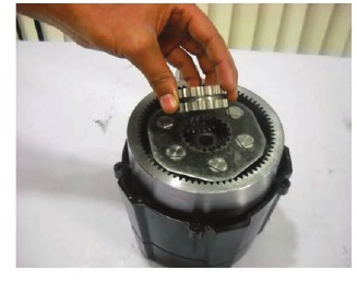 Warn - ZEON - Reassembly for ZEON Winch and ZEON Platinum Winch - Step 11 Reassembly for ZEON Winch and ZEON Platinum Winch - Step 11