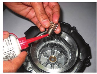 Warn - ZEON - Reassembly for ZEON Winch and ZEON Platinum Winch - Step 5 Reassembly for ZEON Winch and ZEON Platinum Winch - Step 5