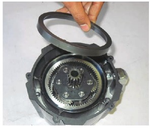 Warn - ZEON - Winch Disassembly - Step 13 Winch Disassembly - Step 13