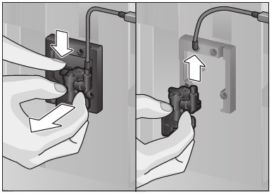 Cleaning the milk system manually - Step 1