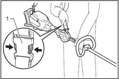 Attaching the shoulder harness - Step 3