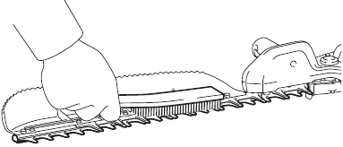 Shear blade maintenance - Cleaning the blades