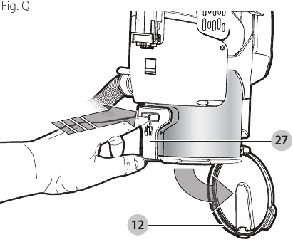 Cleaning and emptying the unit - Step 1