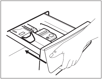 CHECK THE POSITION OF THE DETERGENT FLAP - Step 4
