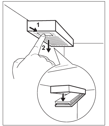 Replacing the air filter - Step 1