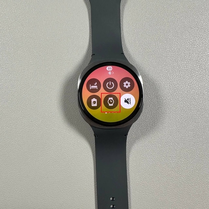 Icon to disable Always-On Display on Galaxy Watch 8 LTE